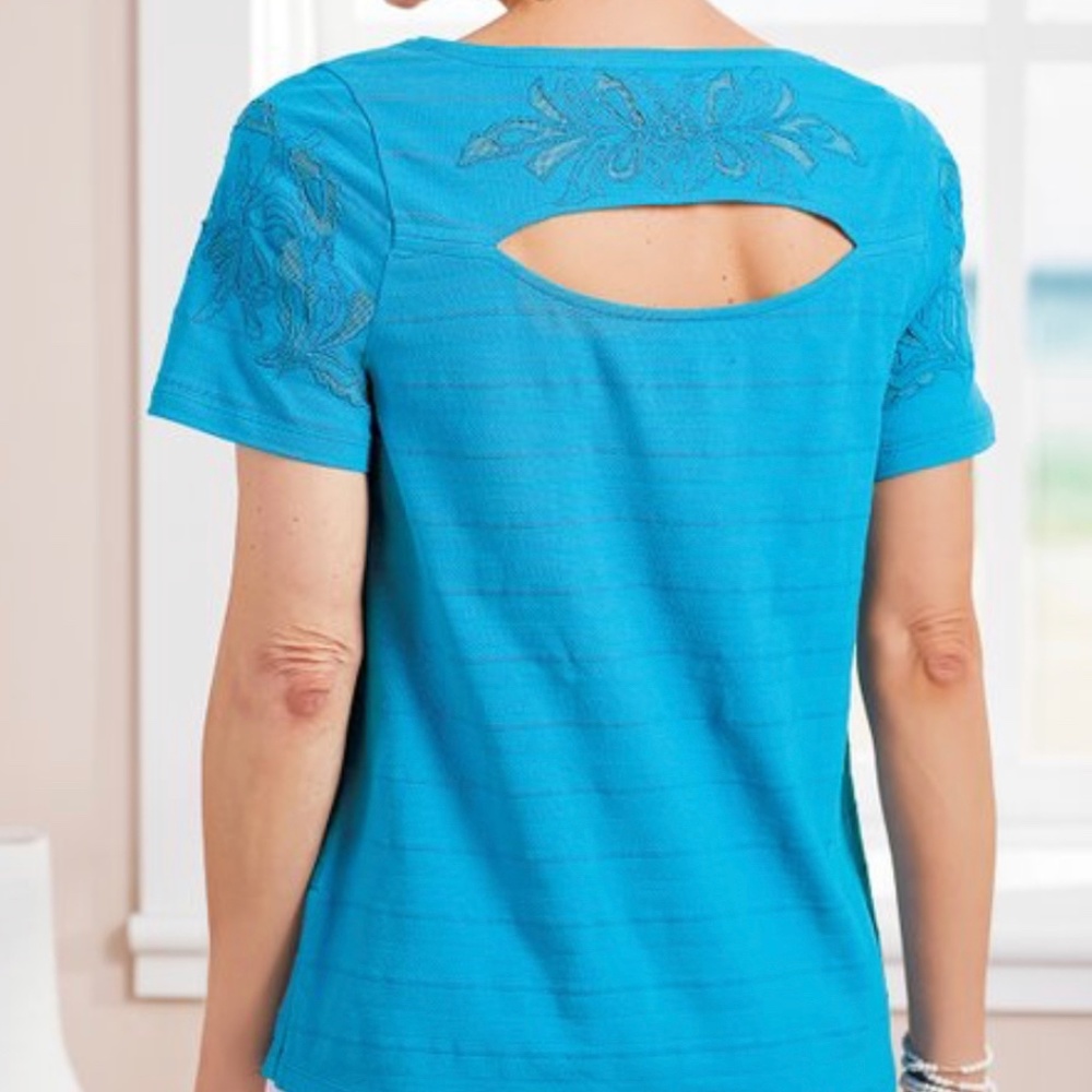 NWT. Soft Surroundings Women Ventana Tee. Size XL